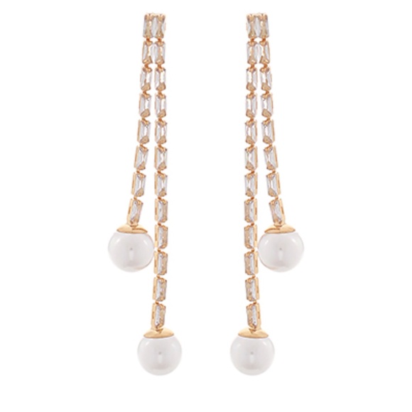 End Pearl Layered Baguette Earrings - Picture 1 of 1